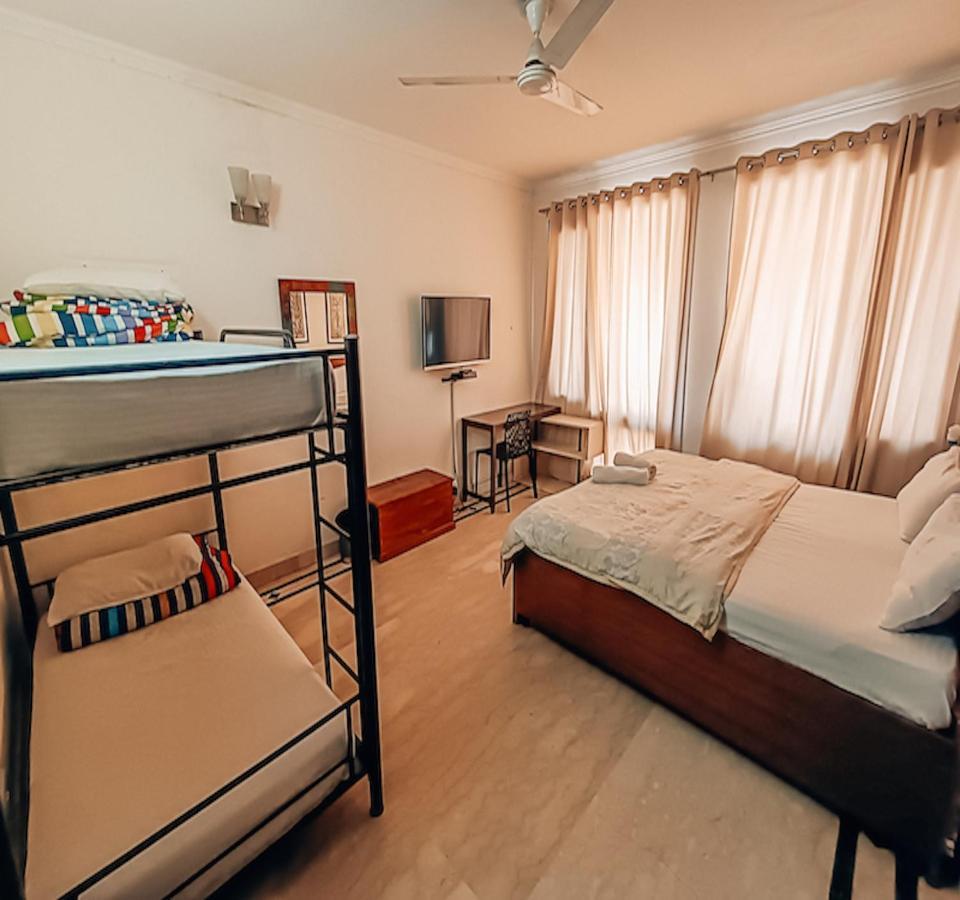 Madpackers Delhi Hostel New Delhi Ngoại thất bức ảnh