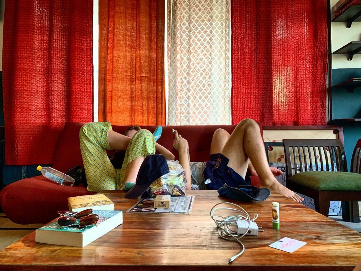 Madpackers Delhi Hostel New Delhi Ngoại thất bức ảnh